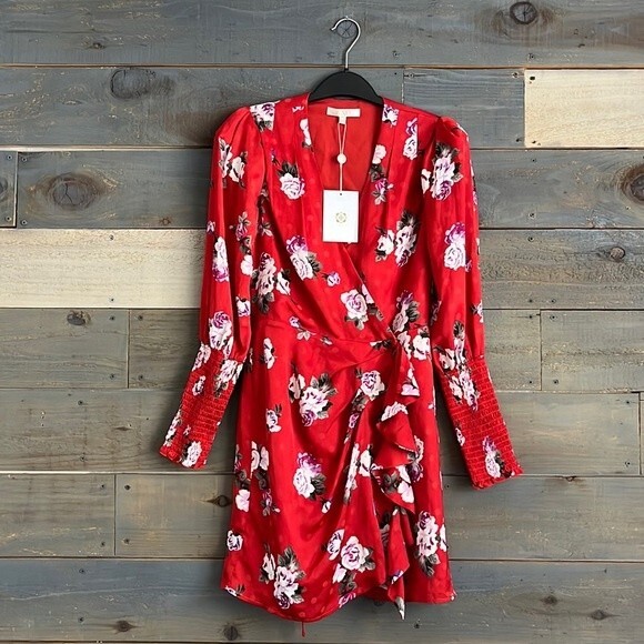 NWT WAYF Red Roses Ruffle Wrap Mini Dress XS - Picture 4 of 15